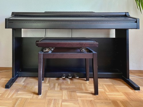 Roland 147e digitalpiano - roland,